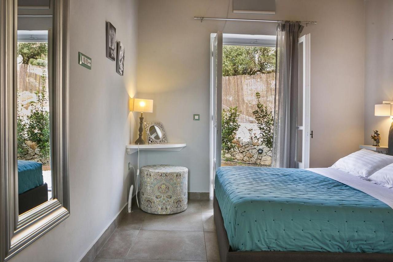 Aelia Cottage Mánganos Eksteriør bilde